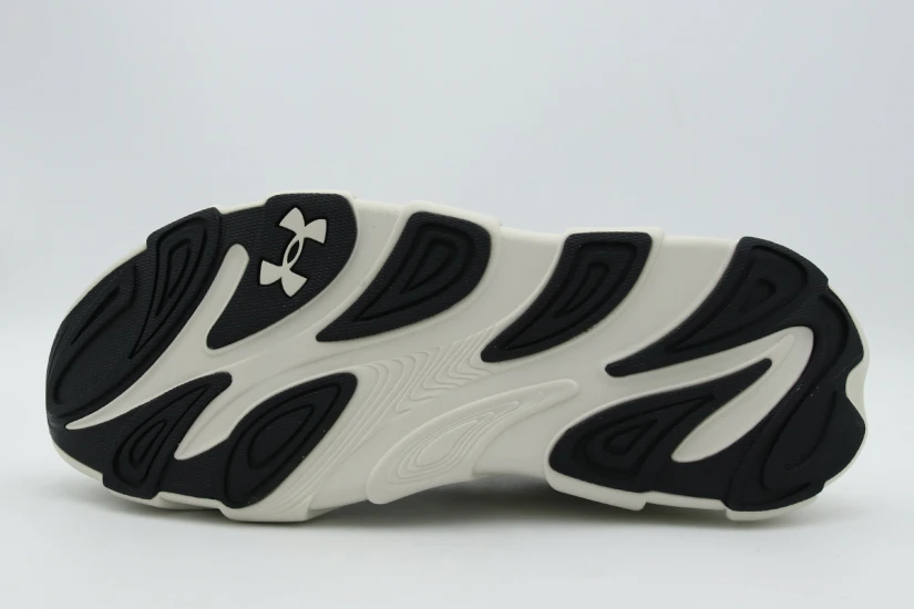 Under Armour HB Runner Special Edition 2 Ανδρικά Αθλητικά Παπούτσια για Τρέξιμο Λευκά, Μαύρα