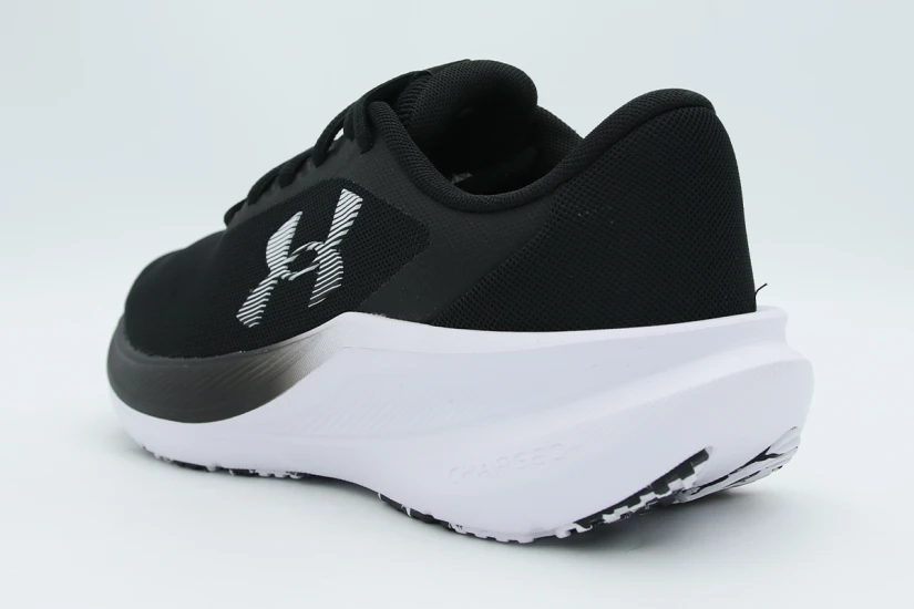 Under Armour Chase Ανδρικά Αθλητικά Παπούτσια για Τρέξιμο Μαύρα, Λευκά