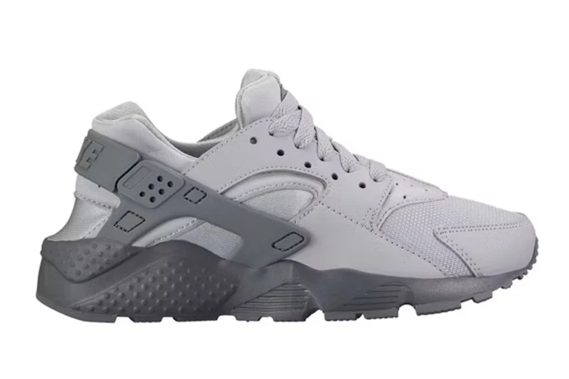 Nike Huarache Run Sneakers (654275 032)
