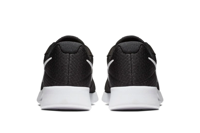 Nike Tanjun Sneakers (812654 011)