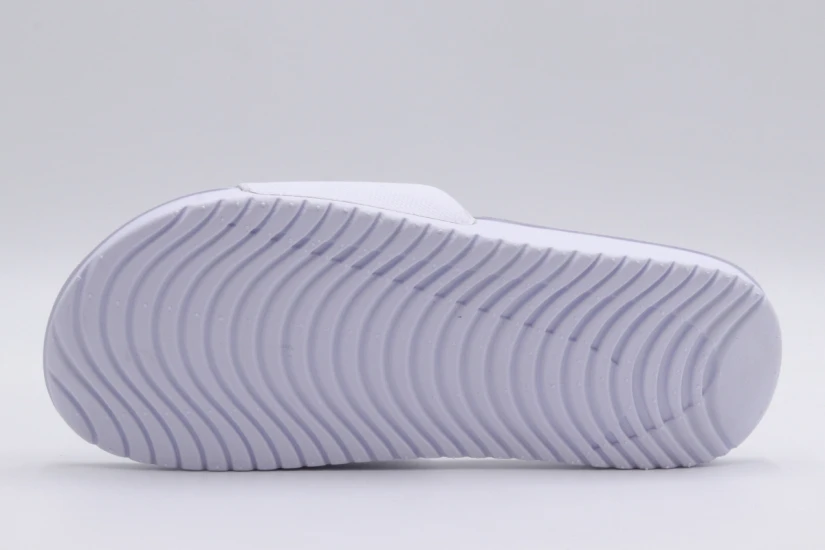 Nike Kawa Παντόφλες (819352 100)