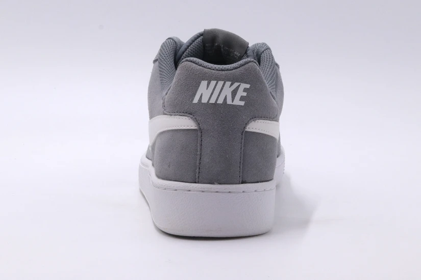 Nike Court Royale Suede  Sneakers (819802 010)