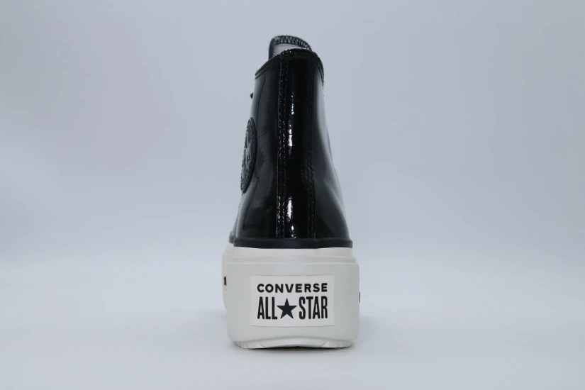 Converse Chuck Taylor All Star Lift Leather Sneakers