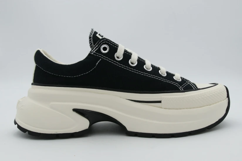 Converse Run Star Crush Γυναικεία Sneakers Μαύρα, Εκρού