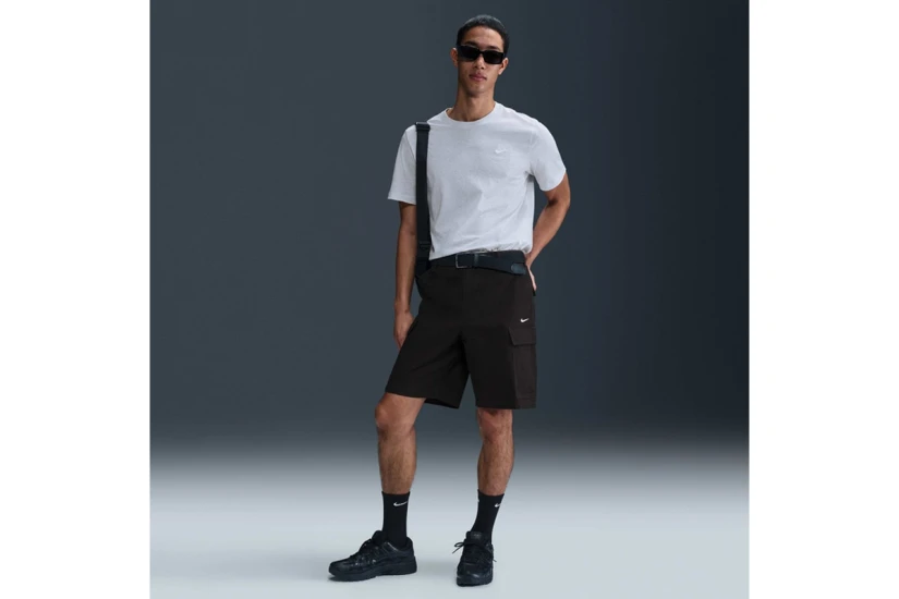 Nike Sportswear Club Ανδρικό Κοντομάνικο T-Shirt Γκρι Ανοιχτό