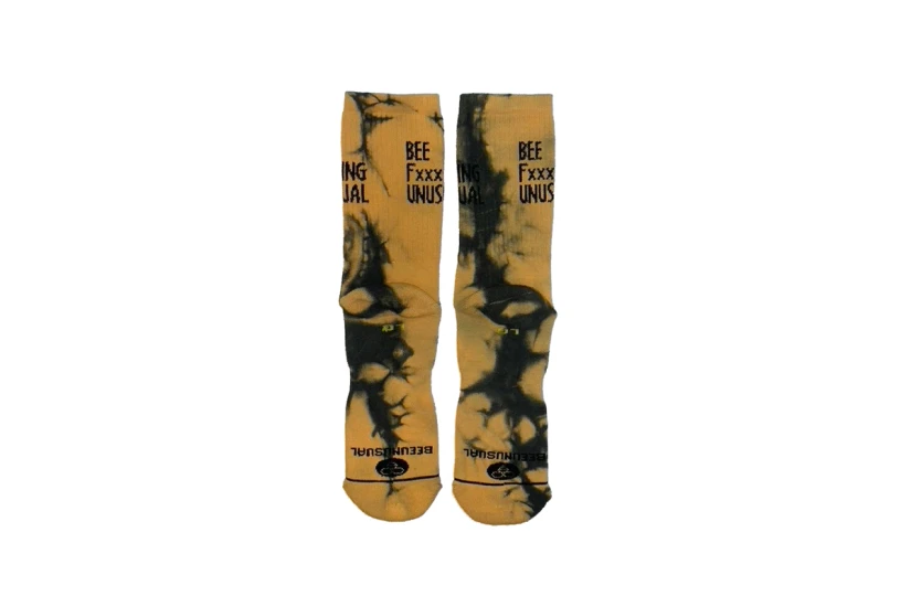 Bee Unusual Bee FxxxING Unusual Tie Dye Κάλτσες μέχρι τη Γάμπα