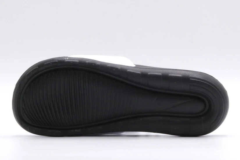 Nike Victori One Ανδρικές Παντόφλες Λευκές, Μαύρες
