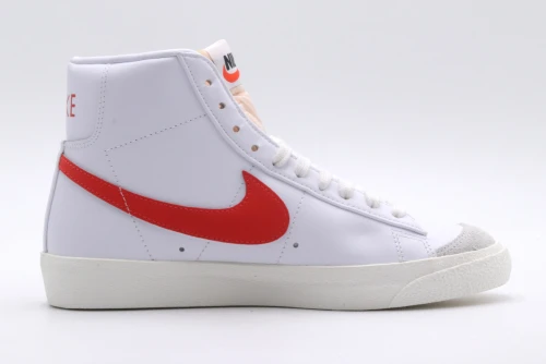 Nike Blazer Mid 77 Sneakers (CZ1055 101)