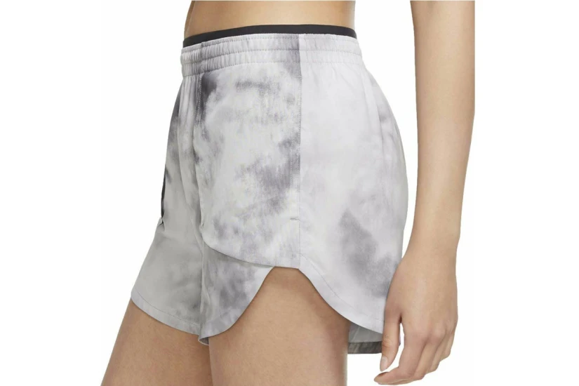 Nike Dri-FIT Running Γυναικείο Σορτς