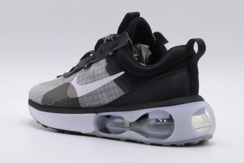 Nike Wmns Air Max 2021 Sneakers (DA1923 001)