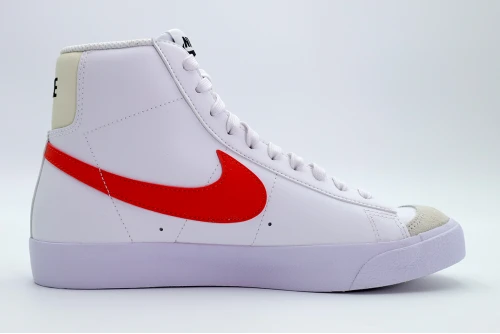 Nike Blazer Mid 77 Gs Sneakers (DA4086 110)
