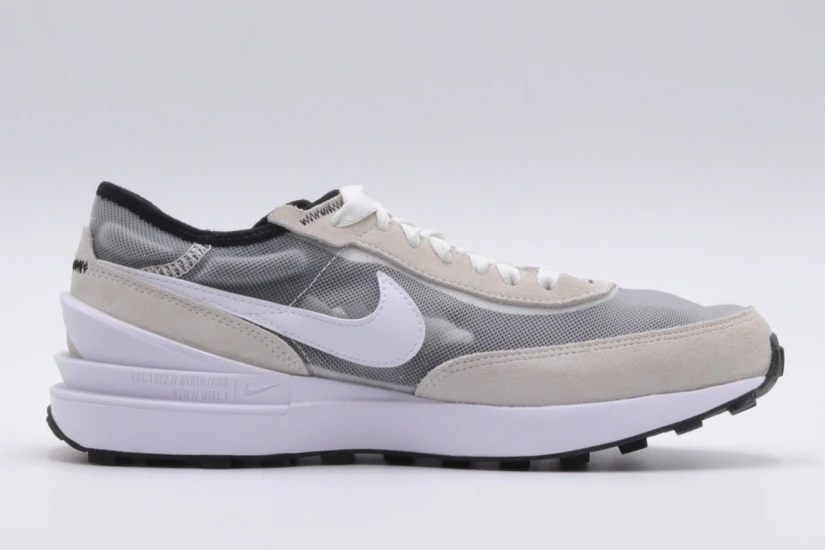 Nike Waffle One Sneakers (DC0481 100)