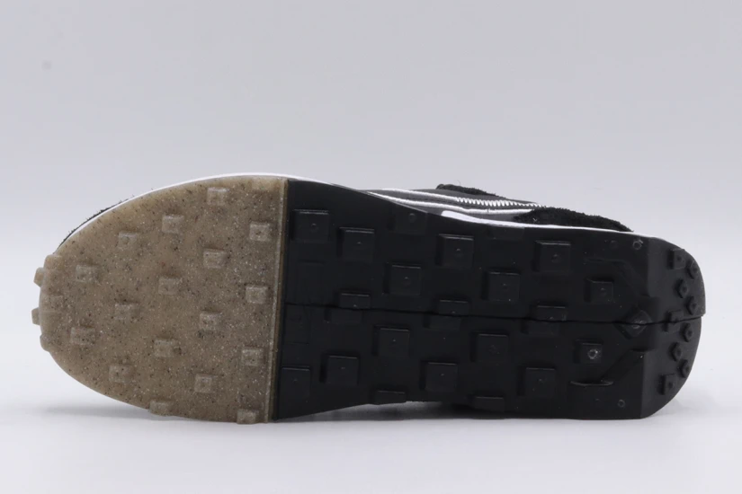 Nike W Fontanka Waffle Sneakers (DC3579 005)