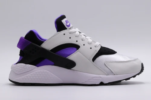 Nike Air Huarache Sneakers (DD1068 108)