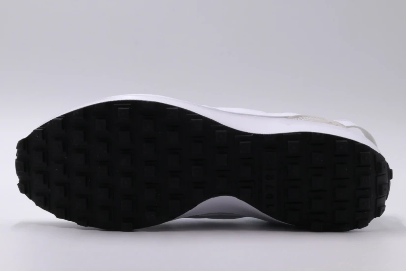Nike Waffle Debut Sneaker (DH9522 101)