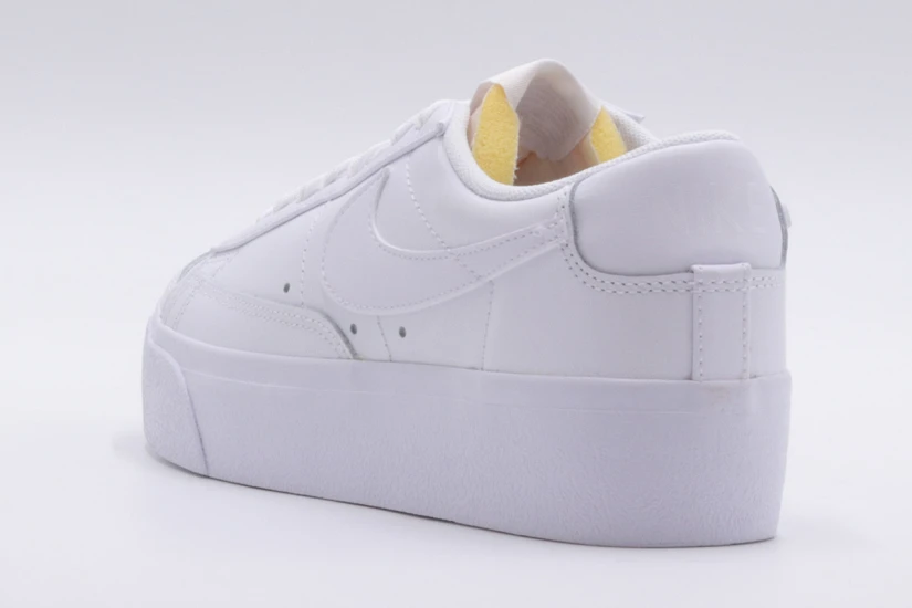 Nike Blazer Low Platform Γυναικεία Sneakers Λευκά