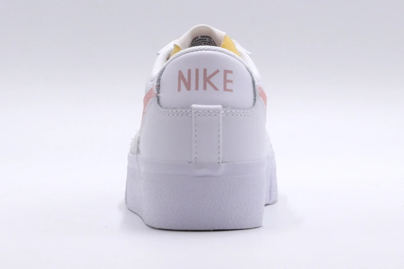 Nike Blazer Low Platform Γυναικεία Sneakers Λευκά, Ροζ