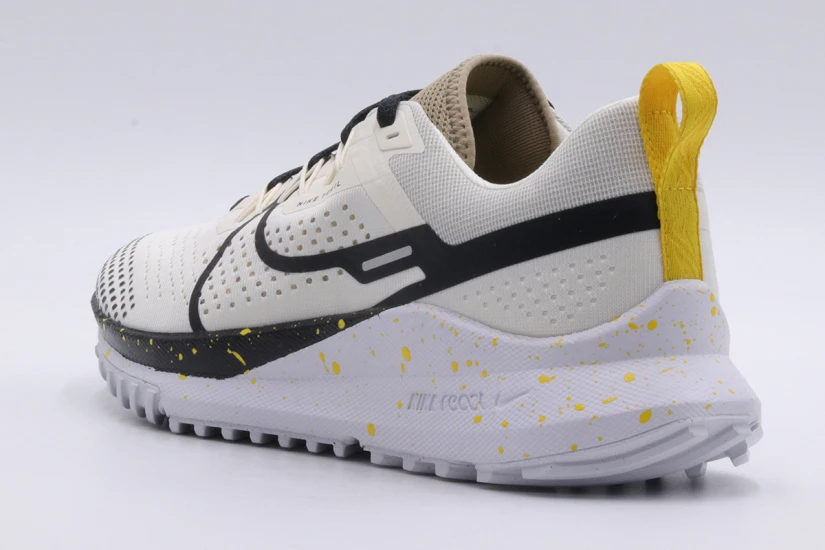 Nike React Pegasus Trail 4 Sneakers Πολύχρωμα (DJ6158 100)
