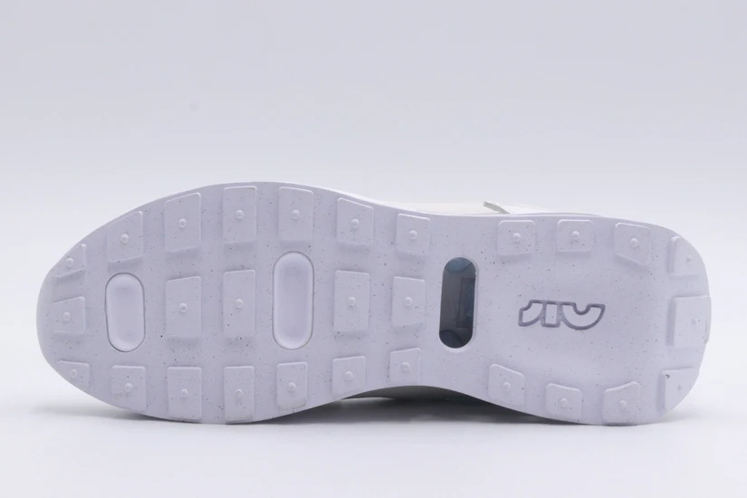 Nike W Air Max Pre-Day Sneakers (DM0001 100)