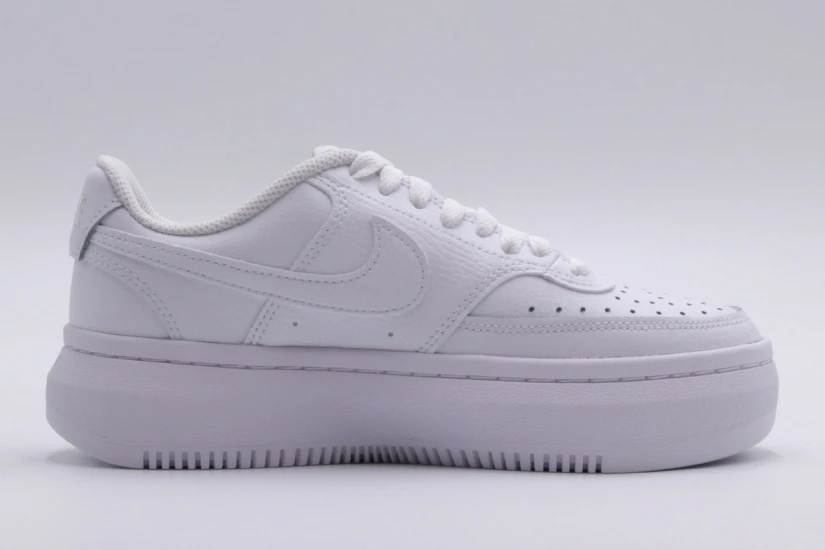 Nike Court Vision Alta Γυναικεία Sneakers Λευκά