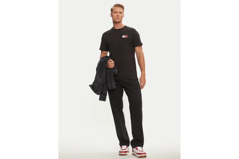 Tommy Jeans Essential Flag Ανδρικό Κοντομάνικο T-Shirt Μαύρο