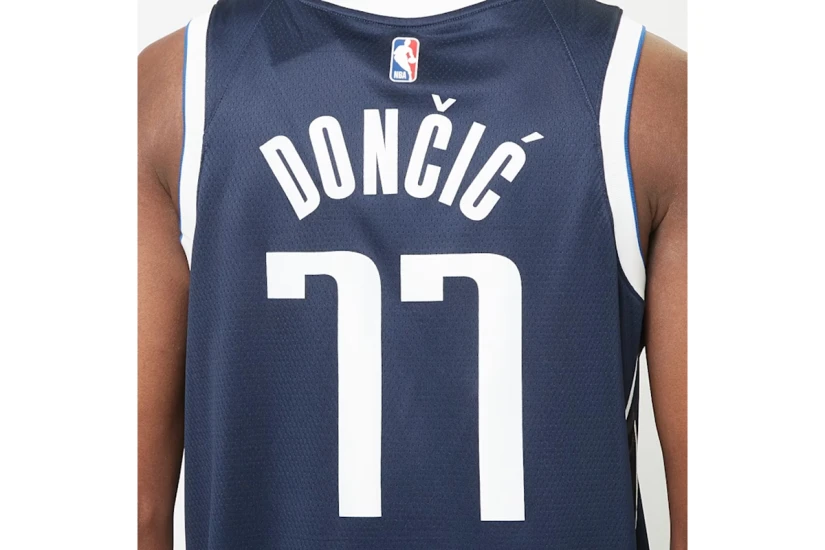 Jordan Dallas Mavericks Φανέλα Luka Doncic Statement Edition