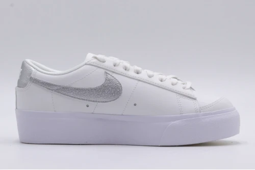 Nike Blazer Low Plarform Ess Sneakers (DQ7571 101)