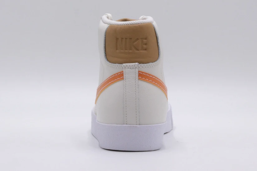 Nike Blazer Mid 77 EMB Ανδρικά Sneakers Λευκά, Μπεζ, Πορτοκαλί