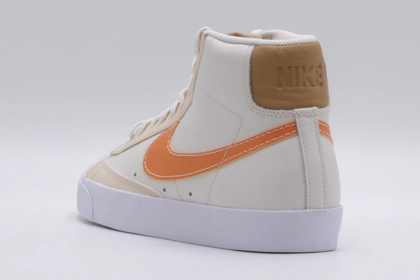 Nike Blazer Mid 77 EMB Ανδρικά Sneakers Λευκά, Μπεζ, Πορτοκαλί