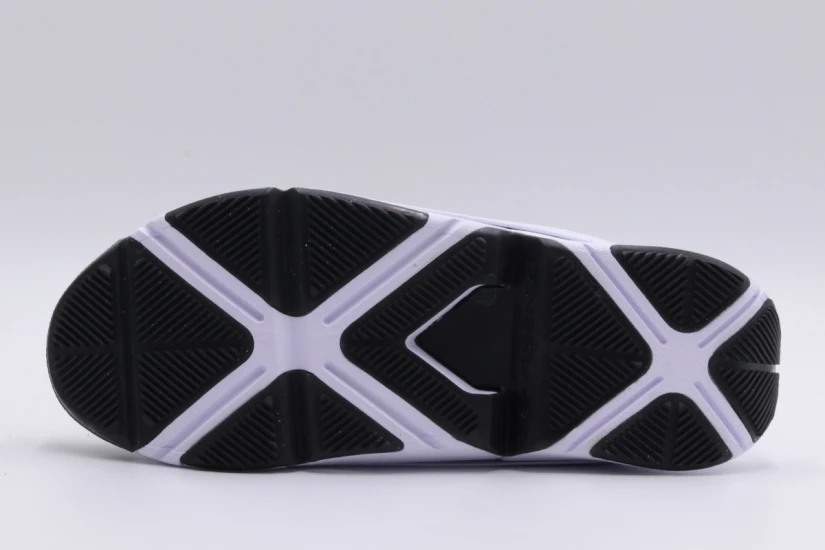 Nike Go Flyease Sneakers (DR5540 002)