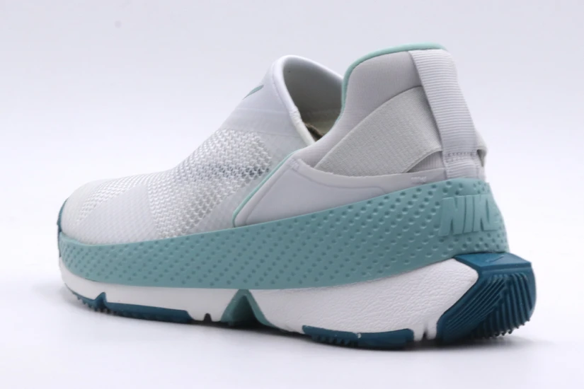 Nike Go Flyease Unisex Sneakers (DR5540 013)