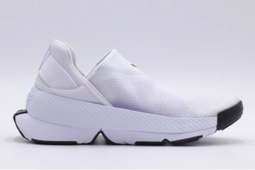 Nike Go Flyease Sneakers (DR5540 102)