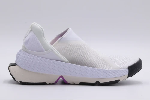 Nike Go Flyease Sneakers (DR5540 104)