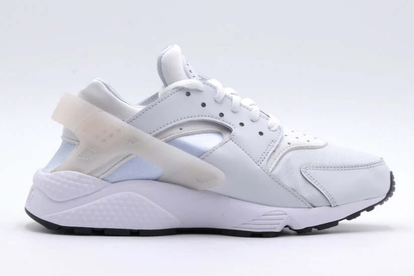 Nike Air Huarache Γυναικεία Sneakers Λευκά, Γκρι Ανοιχτά