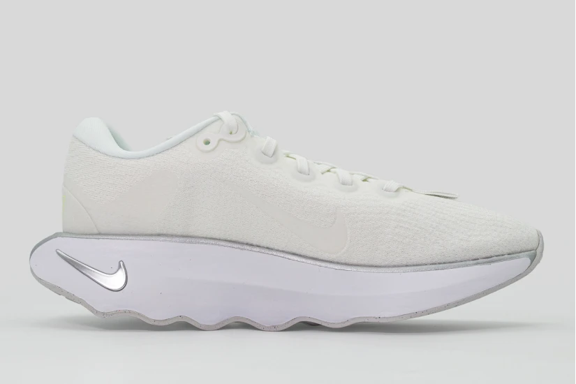 Nike Motiva Αθλητικά Παπούτσια για Περπάτημα Λευκά