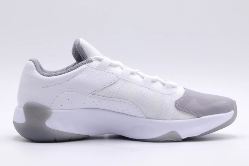 Jordan Air 11 CMFT Low Ανδρικά Sneakers Λευκά, Γκρι