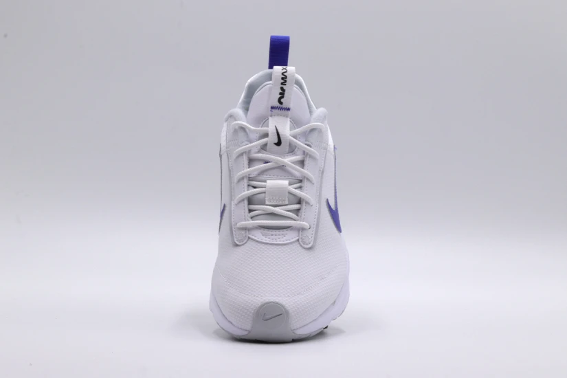 Nike W Air Max Intrlk Lite Sneakers (DV5695 101)