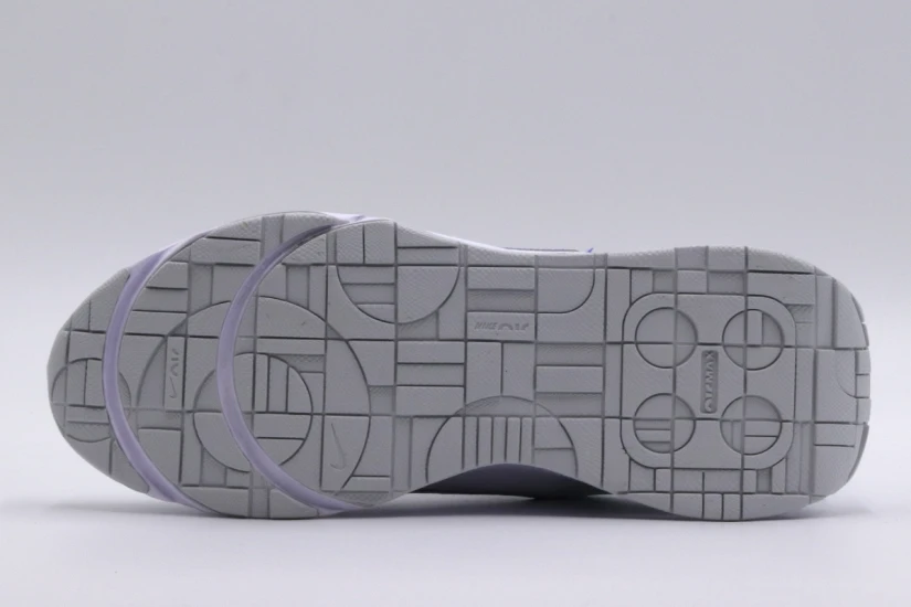 Nike W Air Max Intrlk Lite Sneakers (DV5695 101)
