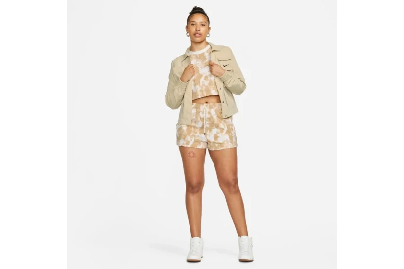 Nike Sportswear Γυναικείο Αμάνικο Crop Top Λευκό, Μπεζ
