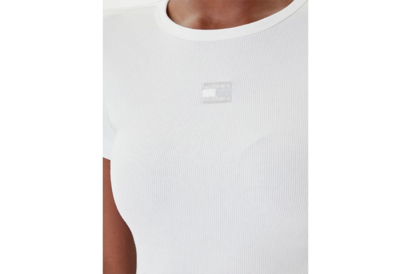 Tommy Jeans Badge Ribbed Slim Fit Γυναικείο Κοντομάνικο T-Shirt Λευκό