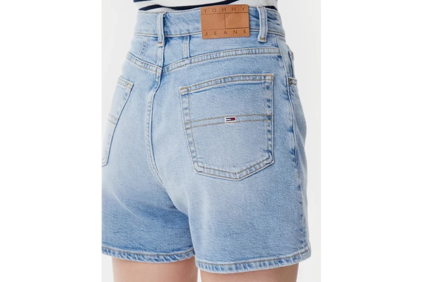 Tommy Jeans Mom Γυναικείο Τζιν Σορτς