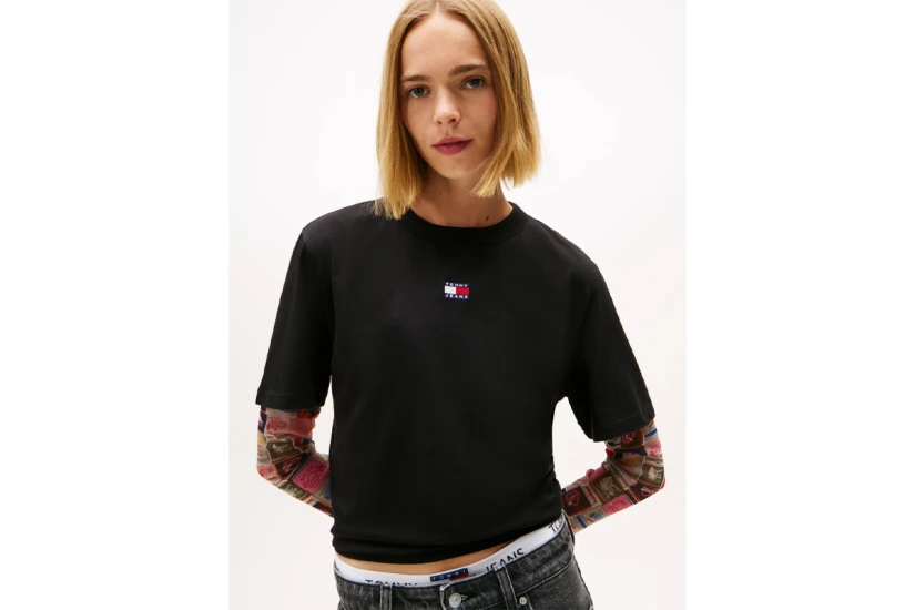 Tommy Jeans Boxy Badge Γυναικείο Κοντομάνικο T-Shirt Μαύρο