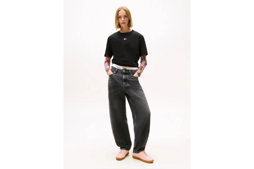 Tommy Jeans Boxy Badge Γυναικείο Κοντομάνικο T-Shirt Μαύρο