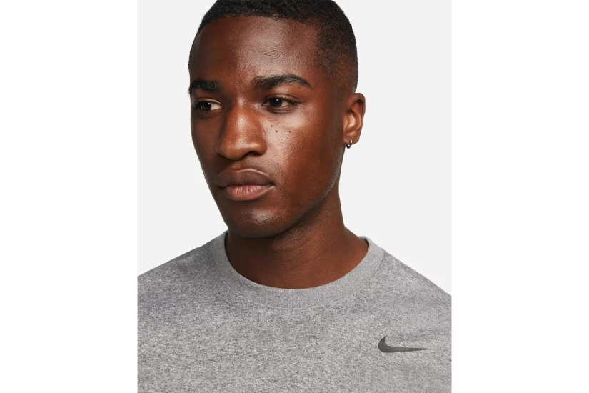 Nike Dri-Fit Legend Fitness Ανδρικό Κοντομάνικο T-Shirt Γκρι
