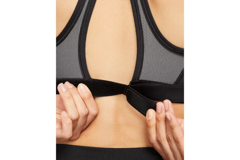 Nike Swoosh Dri-FIT Γυναικείο Μπουστάκι Μαύρο