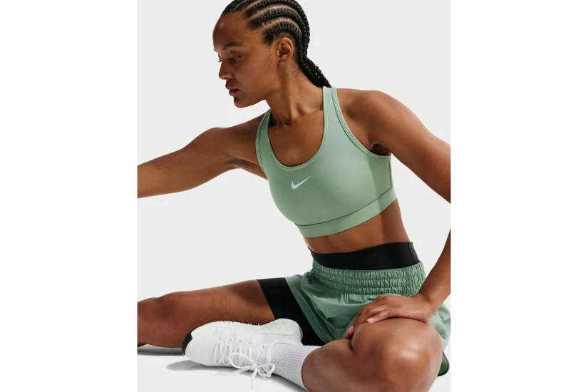 Nike Swoosh Sports Γυναικείο Αθλητικό Μπουστάκι Φυστικί