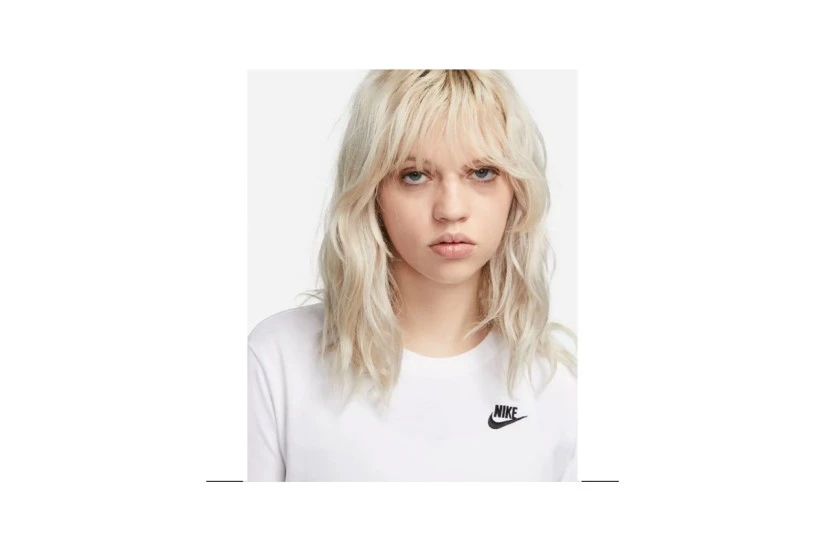 Nike Sportswear Club Essentials Γυναικείο Κοντομάνικο T-Shirt Λευκό