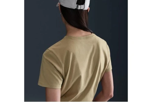 Nike Sportswear Club Essentials T-Shirt Γυναικείο (DX7902 297)