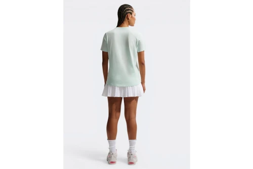 Nike Sportswear Club Essentials T-Shirt Γυναικείο (DX7902 394)
