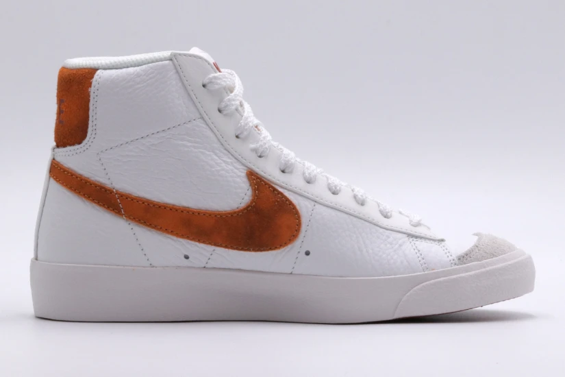 Nike Blazer Mid 77 Γυναικεία Sneakers Λευκά, Πορτοκαλί